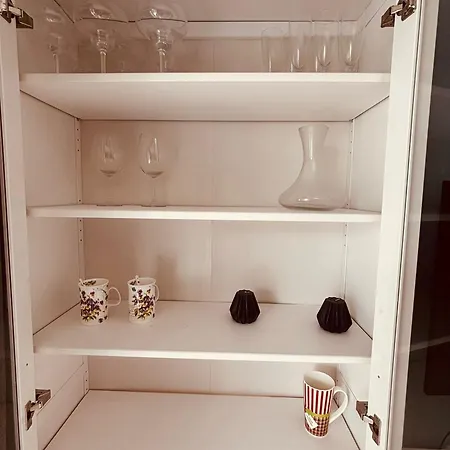 Villa And Cozy Family House At Center *